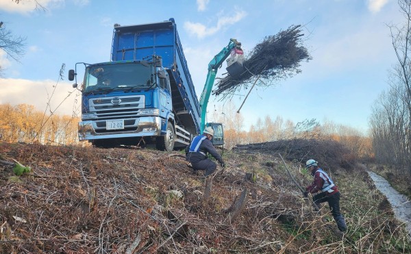 地域貢献活動／更別北地域資源守り隊が取組む多面的機能の維持増進活動に参加