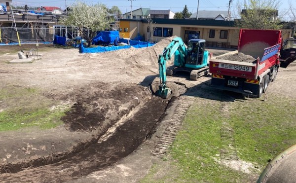地域貢献活動／どんぐり保育園園庭整備